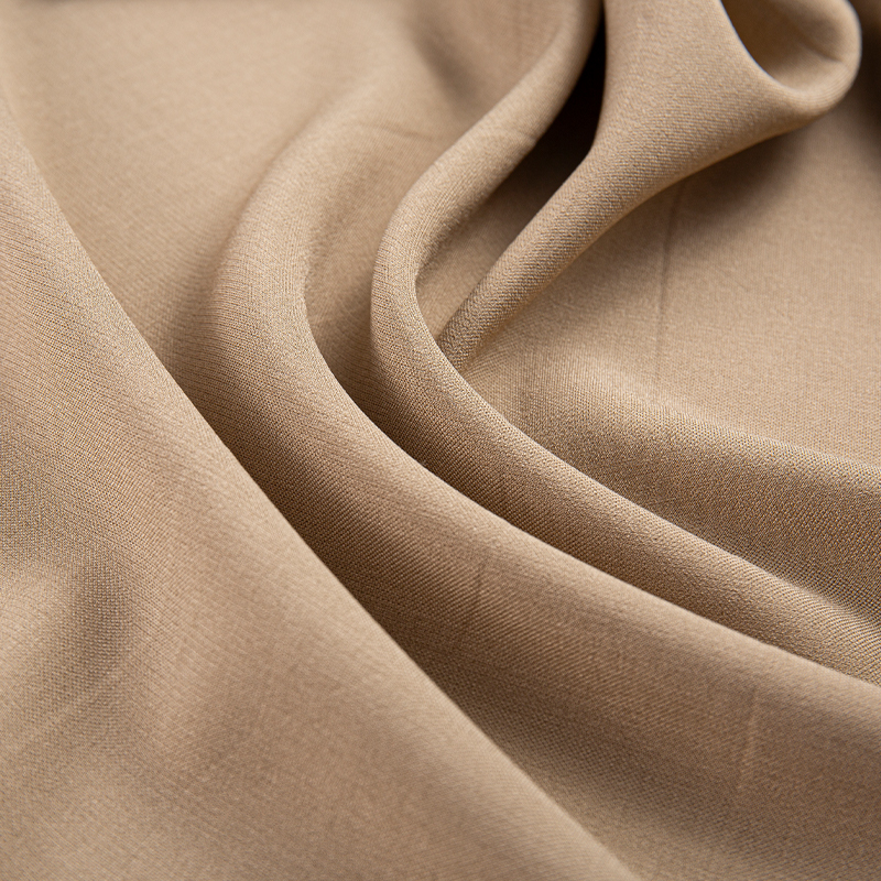 DS675 221GSM Imitation acetate Lelis 2/2 Light Brown twill Polyester fabric para sa business casual wear at pantalon